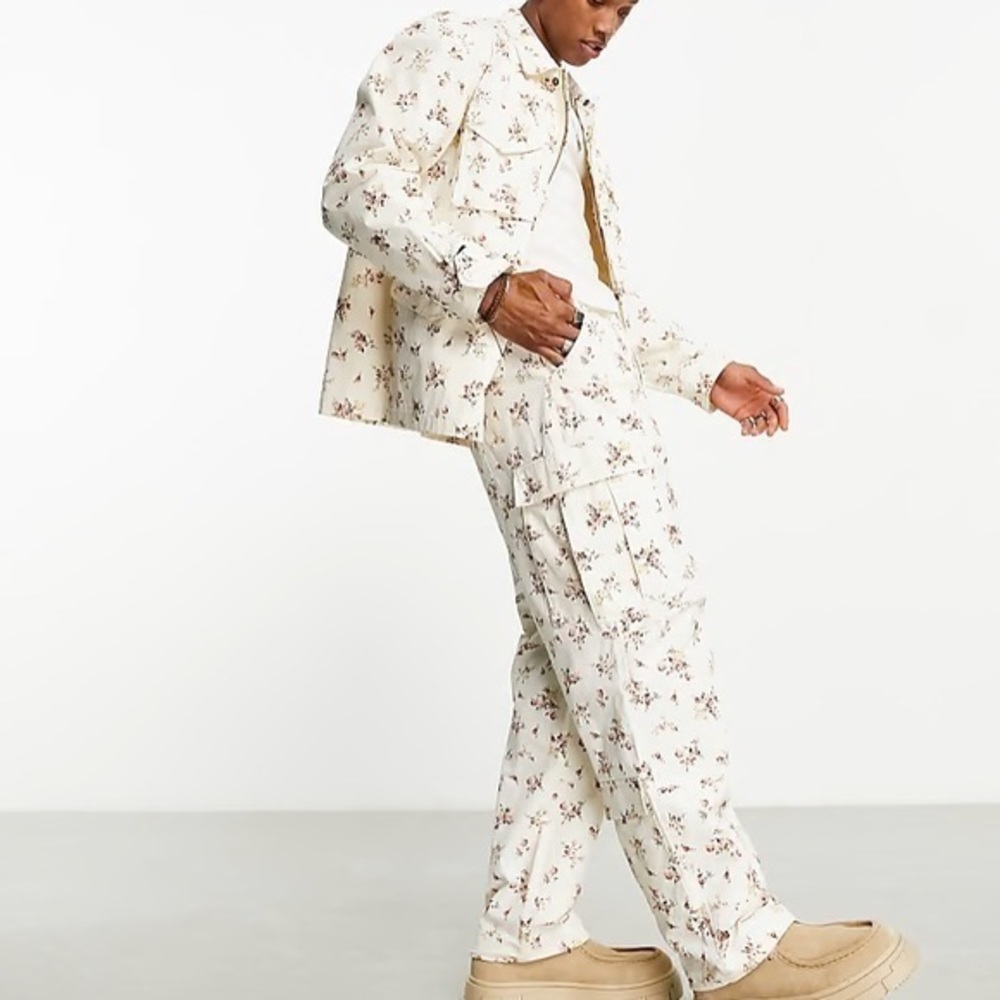 HUF co-ord utility cargo trousers in white with all over floral print Size XL
